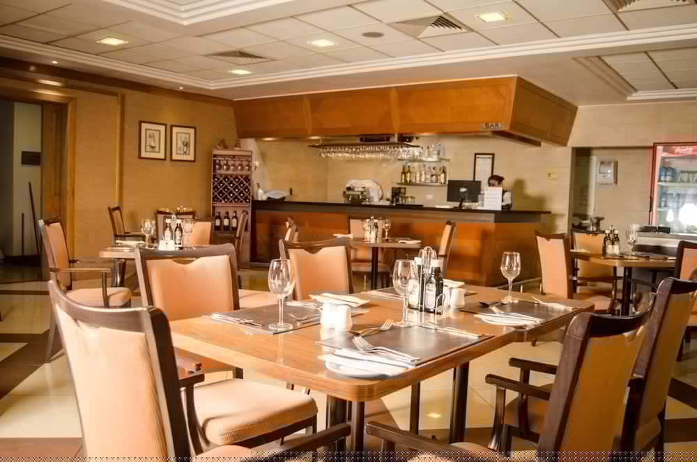 restaurant-cafeteria