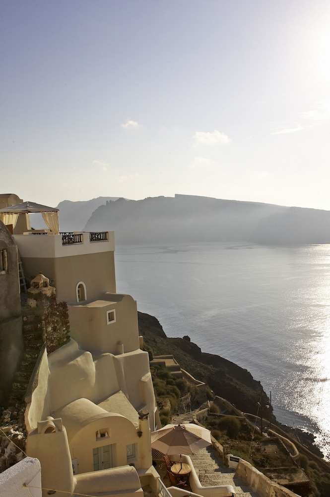 Oia Castle Luxury Suites by Art Maisons 45/50