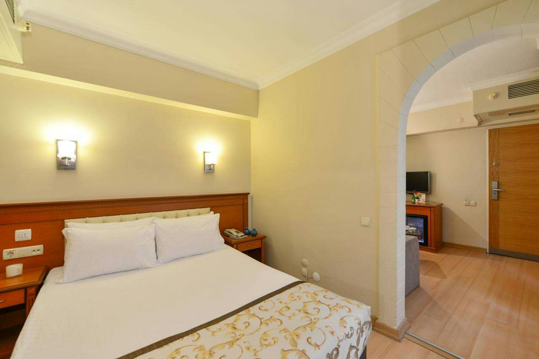 Prestige Hotel Old City 6/28