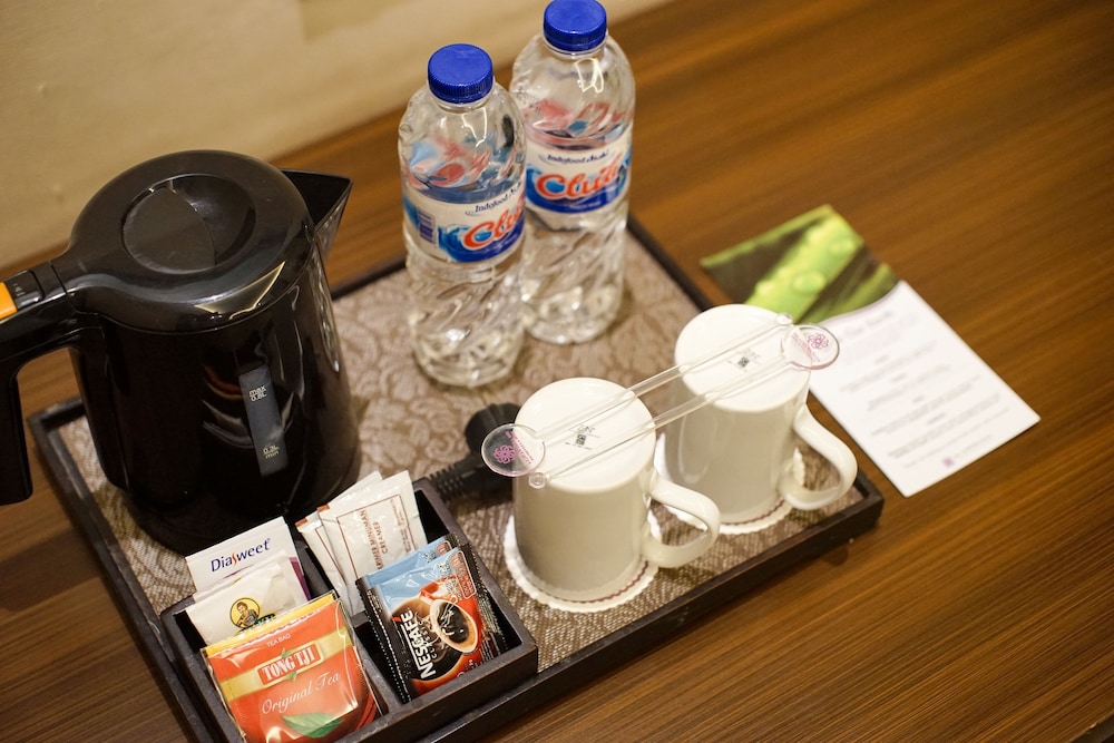 Adhiwangsa Hotel 28/65