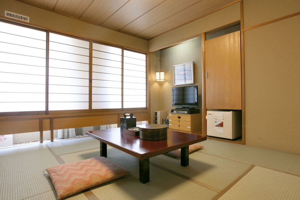 Yamatoya Honten 45/69