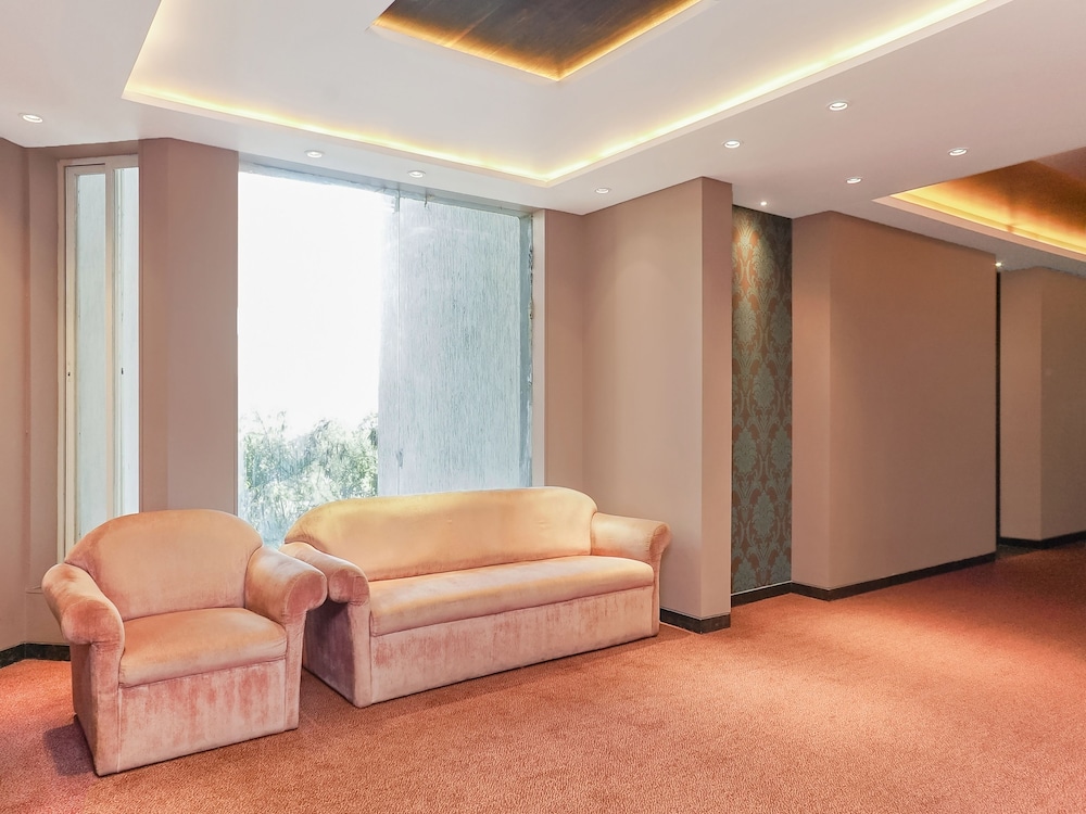 Hotel Niraali Executive 44/65