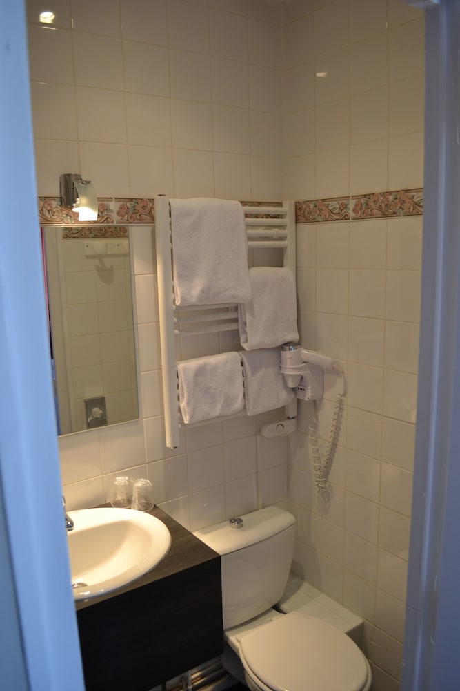 Hotel the Originals Le Mont Saint Michel Sud Les Quatre Salines 50/52