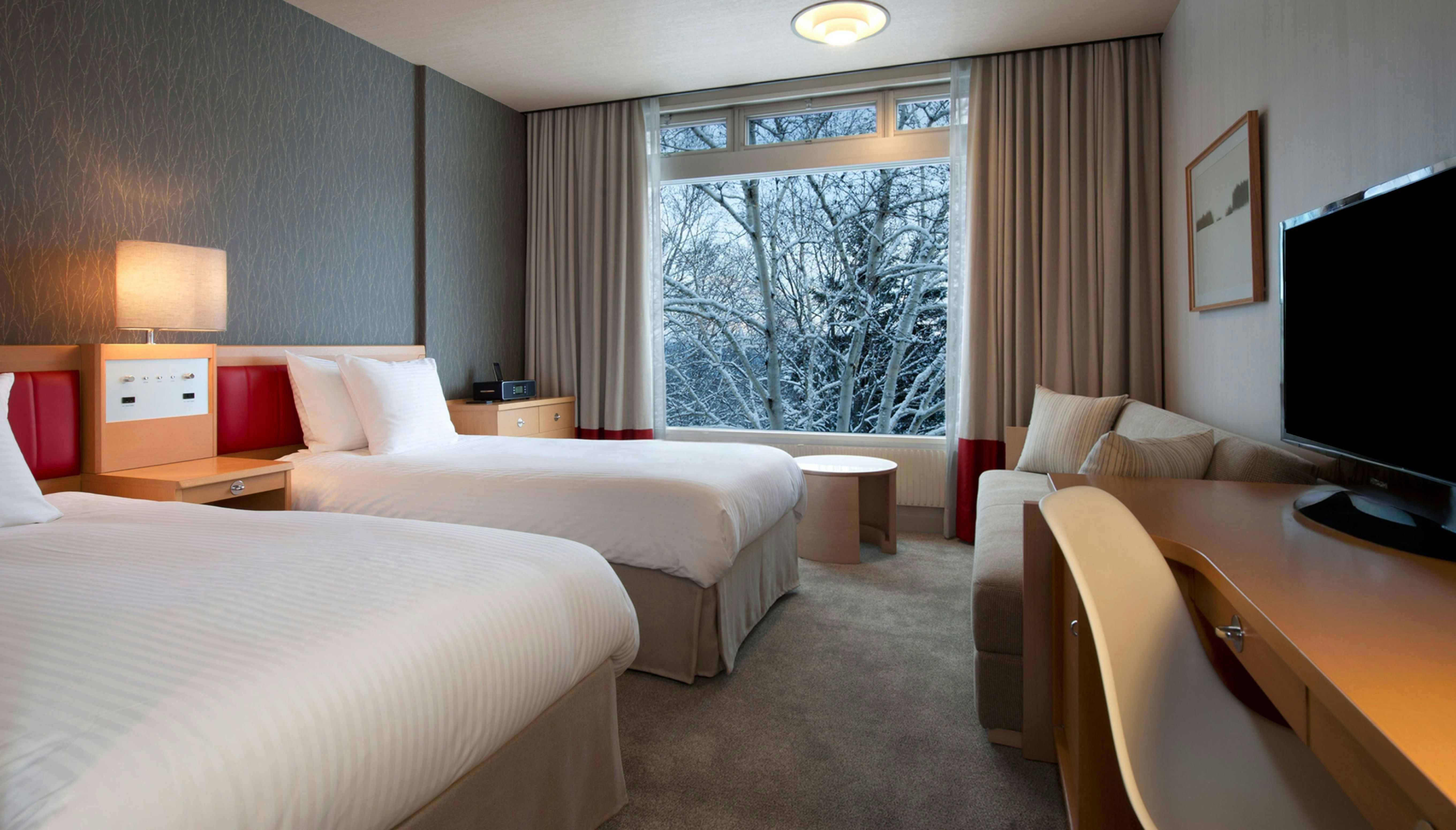 GUEST ROOM, TWIN BEDS, NATURE VIEW