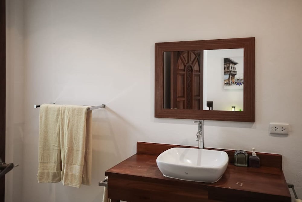 4 Bedroom Sea View Villa Suay Paap 37/40