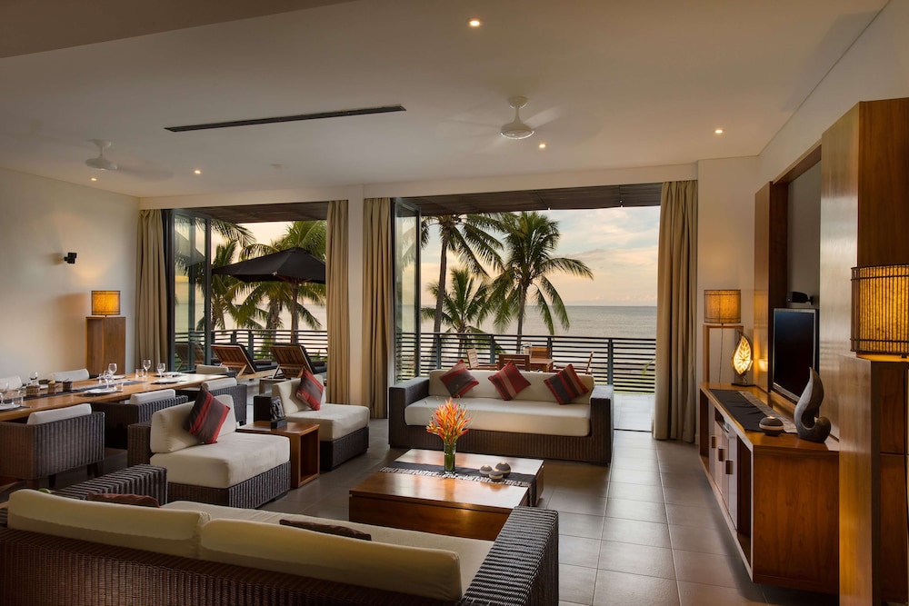 Hilton Fiji Beach Resort And Spa 42/82