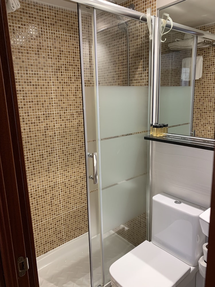 Hostal Castilla I. 42/43