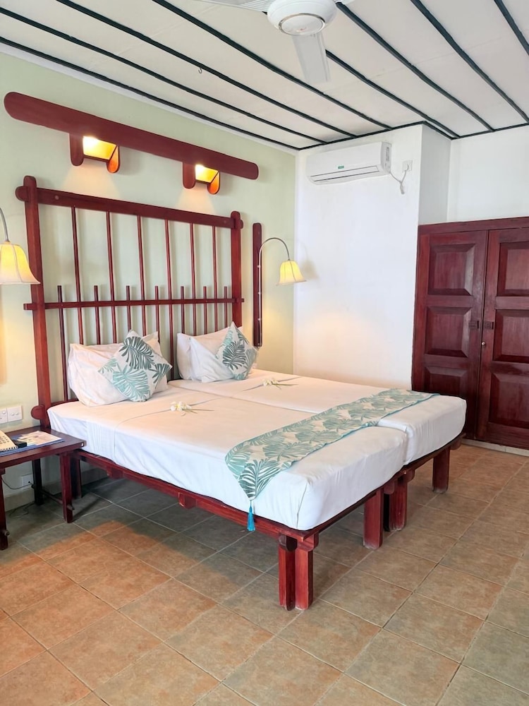 Koggala Beach Hotel 17/43