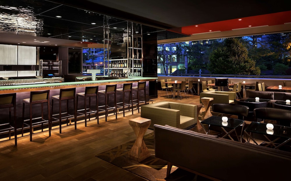 HYATT REGENCY VANCOUVER 48/72