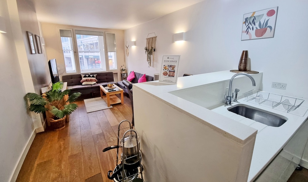 Urban Stay London City Apartments 33/50