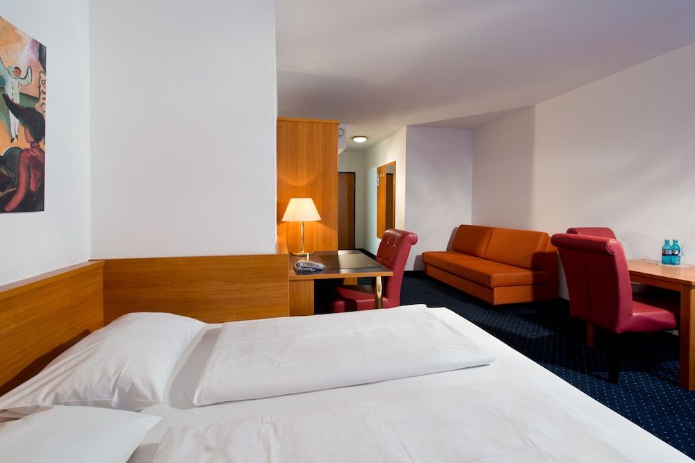 ACHAT Hotel Stuttgart Zuffenhausen 16/80