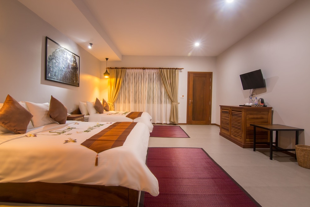 Indra Porak Residence 34/74
