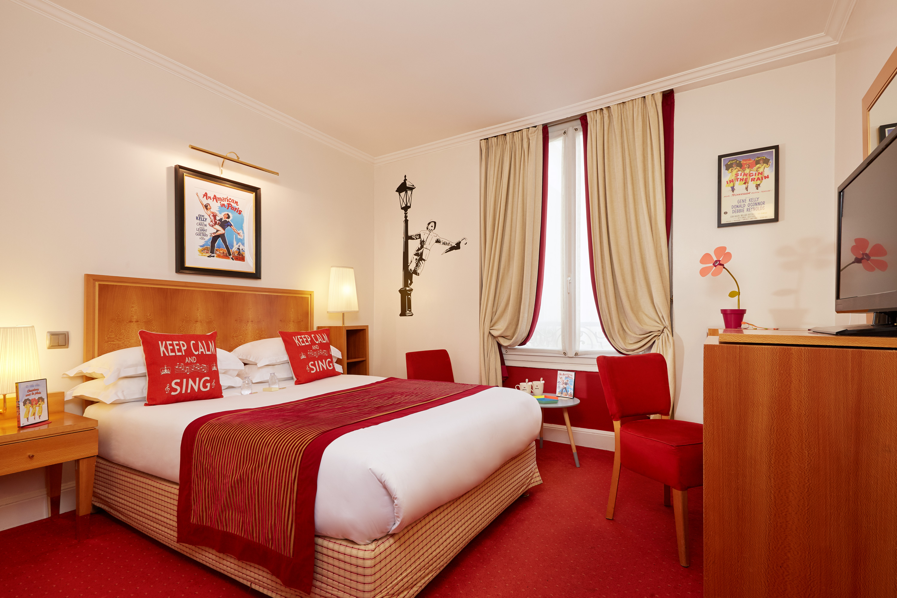 Room at Hotel L Ormaie, PARIS