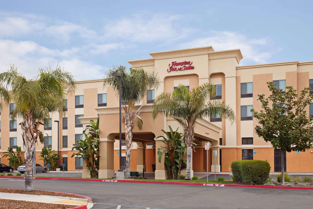 Hampton Inn and Suites Clovis Airport North in CLOVIS - CA
