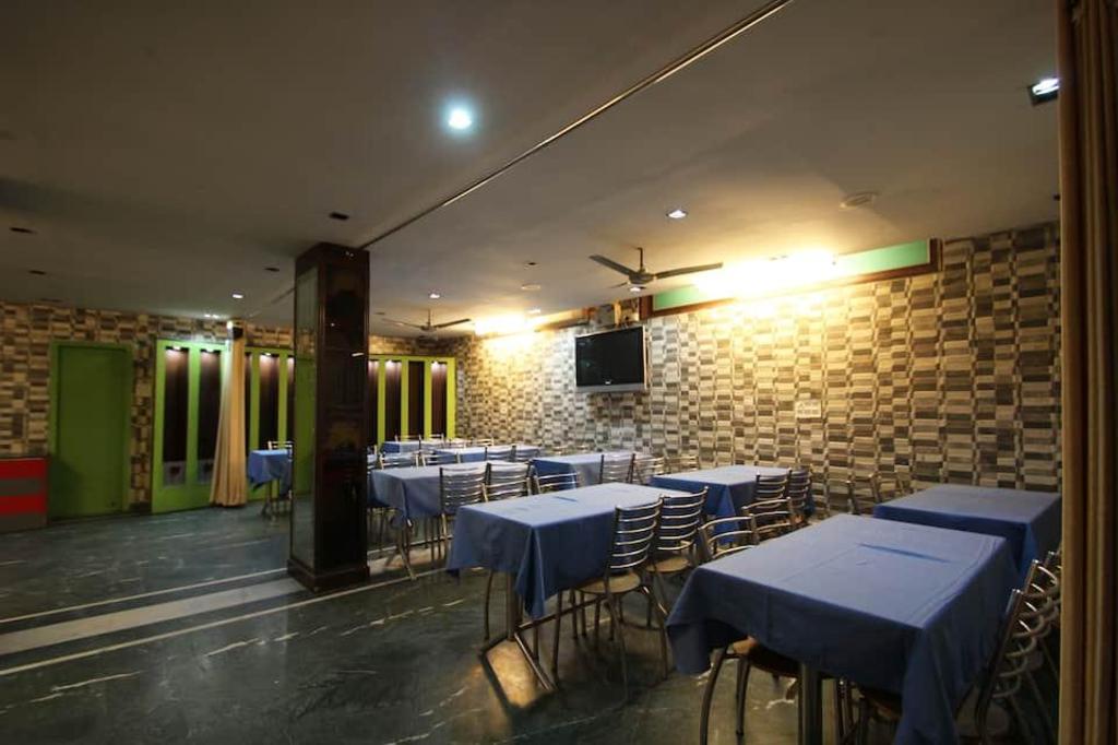 Sands INN Gurgaon 21/24