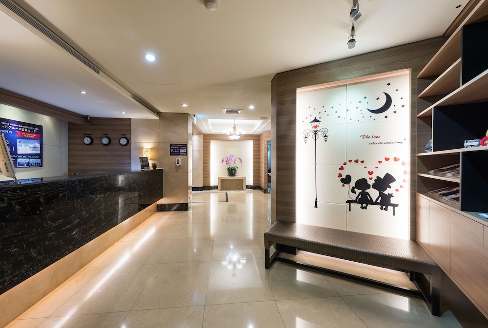 Forward Suites I 12/65