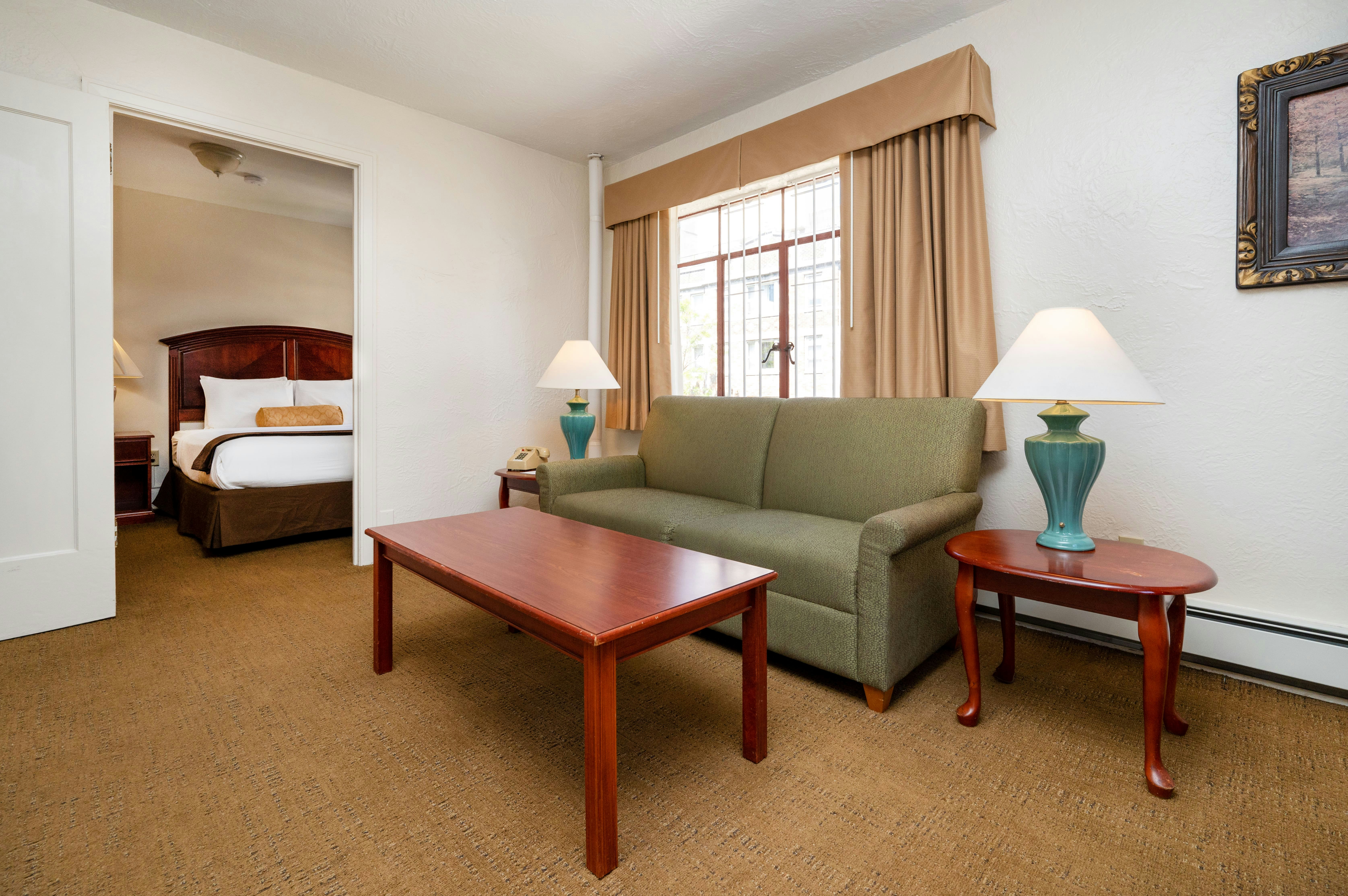 The Baroness Hotel 14/22
