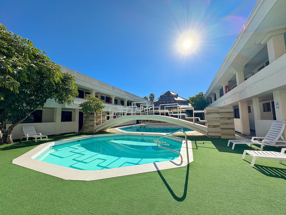 HOTEL FIESTA TIJUANA 45/52