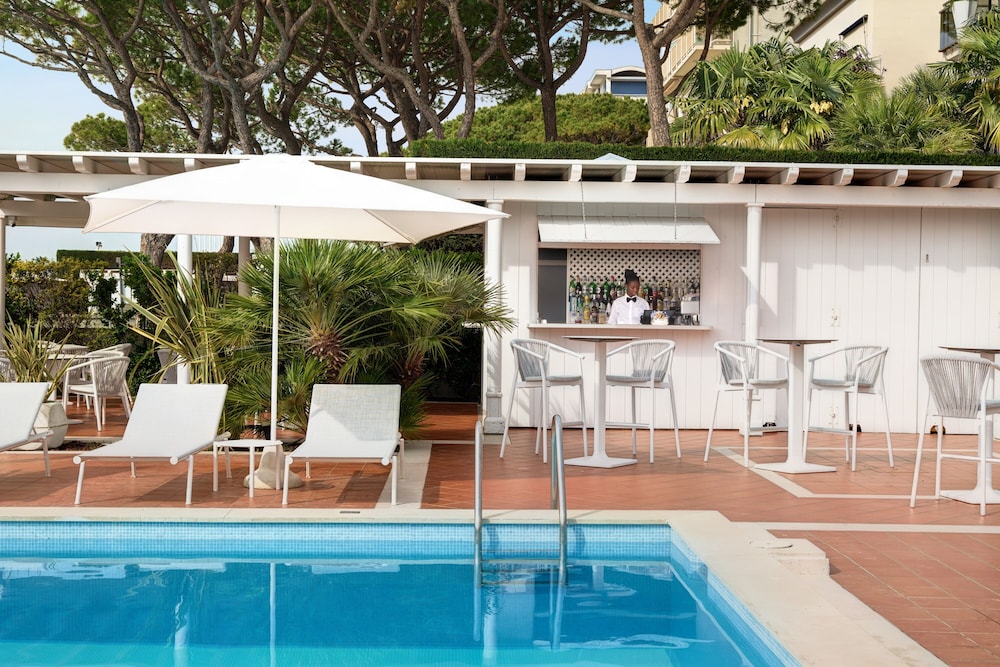 Hotel Delle Rose 47/50