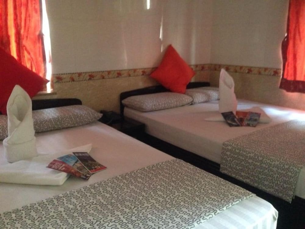 New London Hostel 19/29