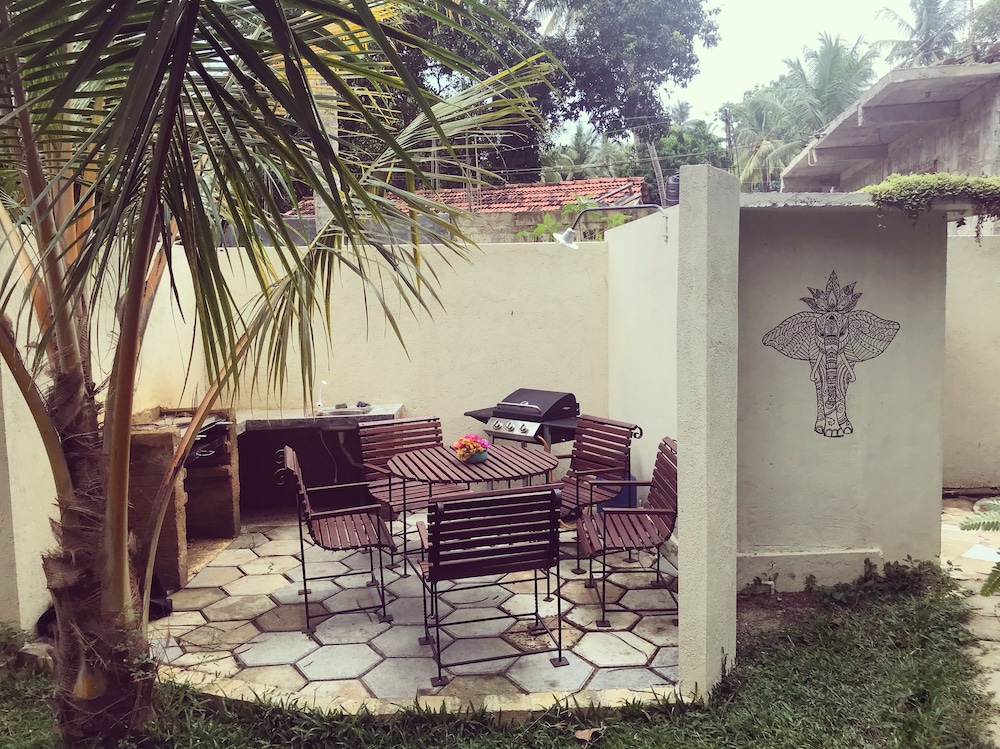 Villa Coconut 4/27