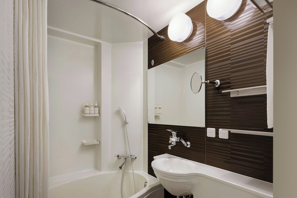 Four Points Flex by Sheraton Kobe Sannomiya 58/63