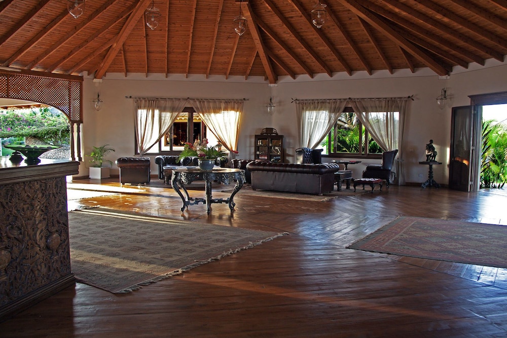 Ocean Beach Resort & Spa 53/81