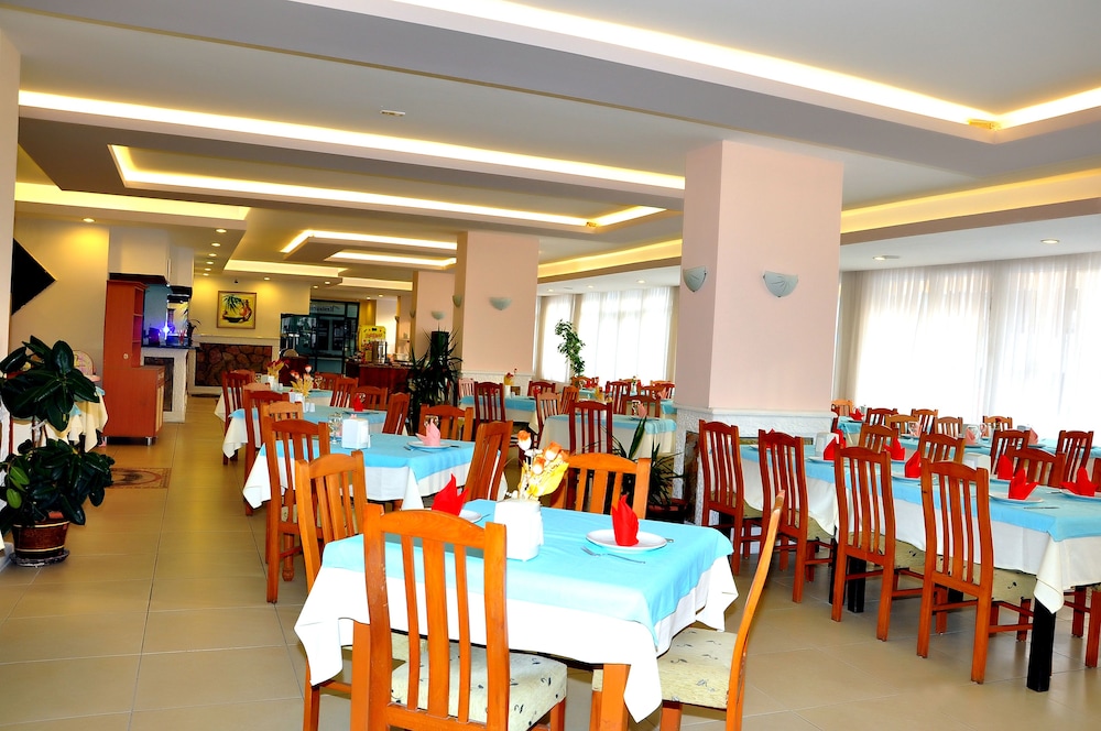 Cinar Family Suite Hotel 37/50