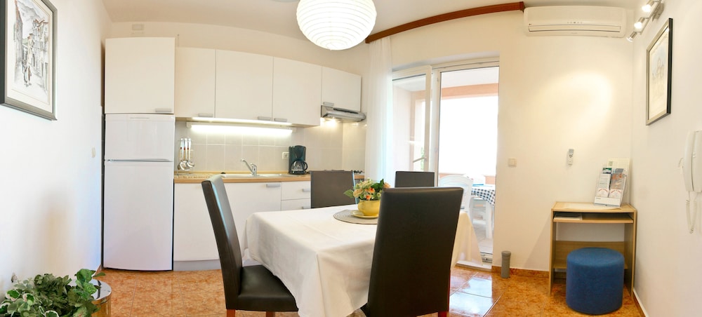 Villa Midea 32/50