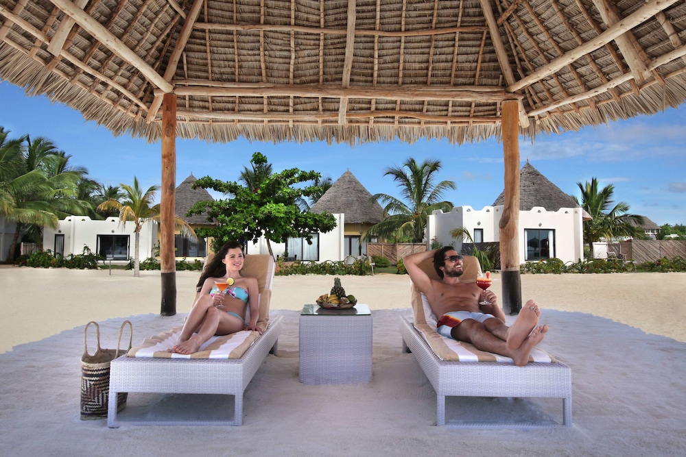 Gold Zanzibar Beach House and Spa 30/50