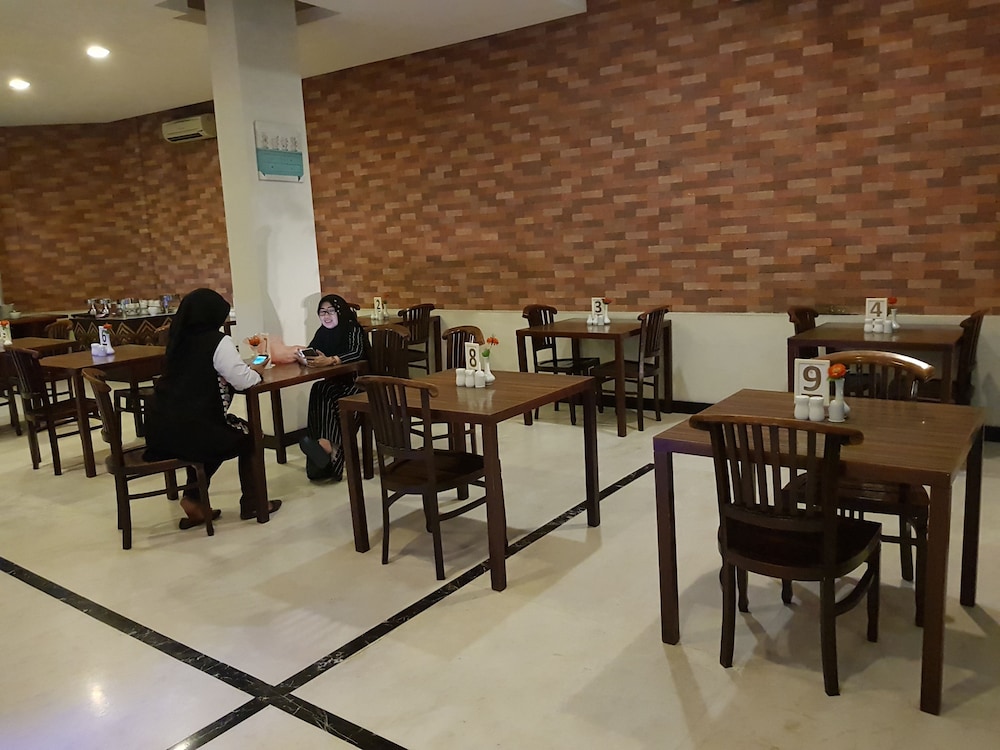 N2 Hotel Gunung Sahari 36/46