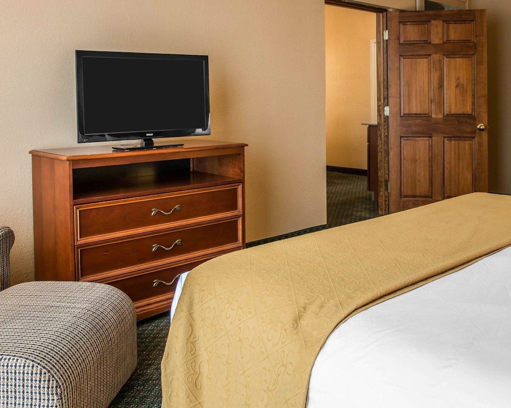 Quality Inn Southfield - Detroit 12/39