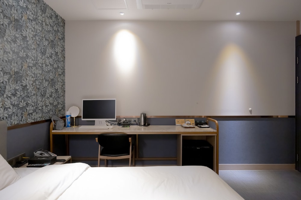 Hound Hotel Seomyeon-Bumcheon 28/50