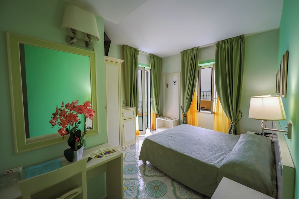 Hotel Rivamare 17/54
