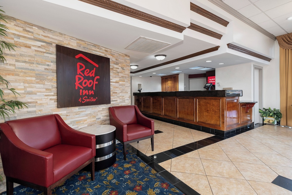 Red Roof Inn and Suites Macon 8/71