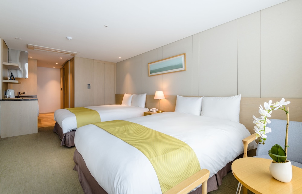 Hotel Win Sky 9/18