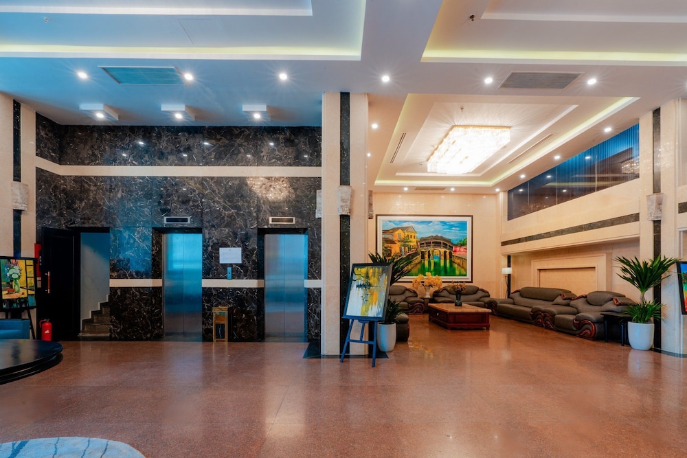 Vian Hotel 10/67
