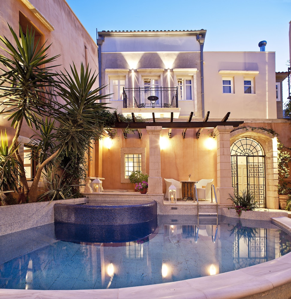 Rimondi Boutique Hotels 6/50
