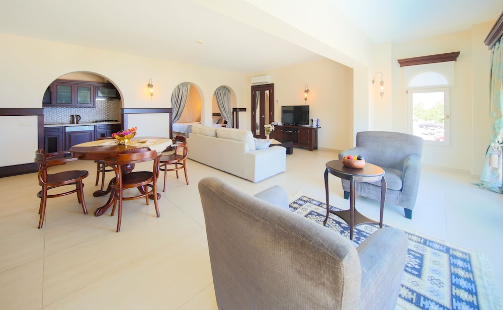 Salmakis Resort and Spa 58/72