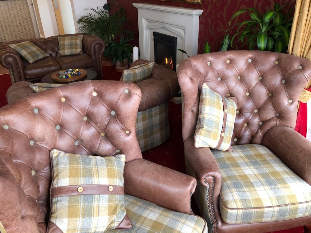 Queenswood Hotel 32/45