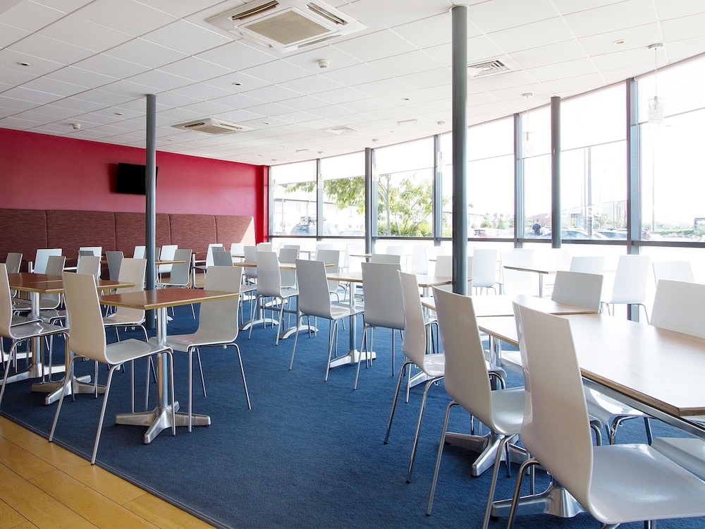 Travelodge Blackpool South Shore 35/40
