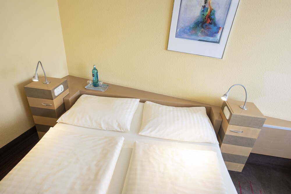 غرفة اقتصادية بسرير مزدوج، Hotel Luneburger Heide 3/10