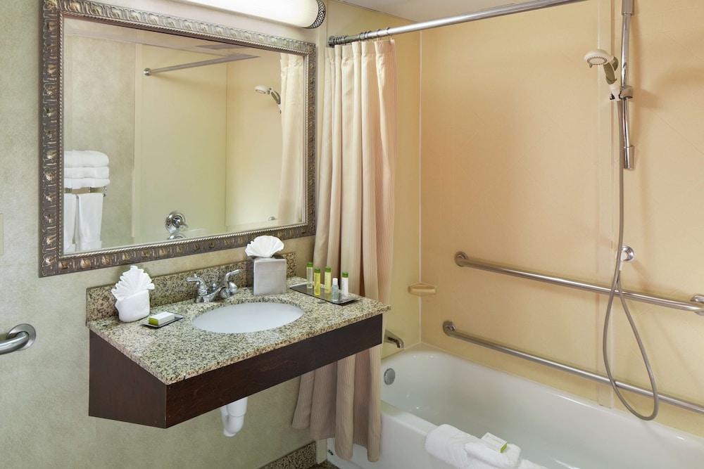 DoubleTree by Hilton Boston - Milford 9/58
