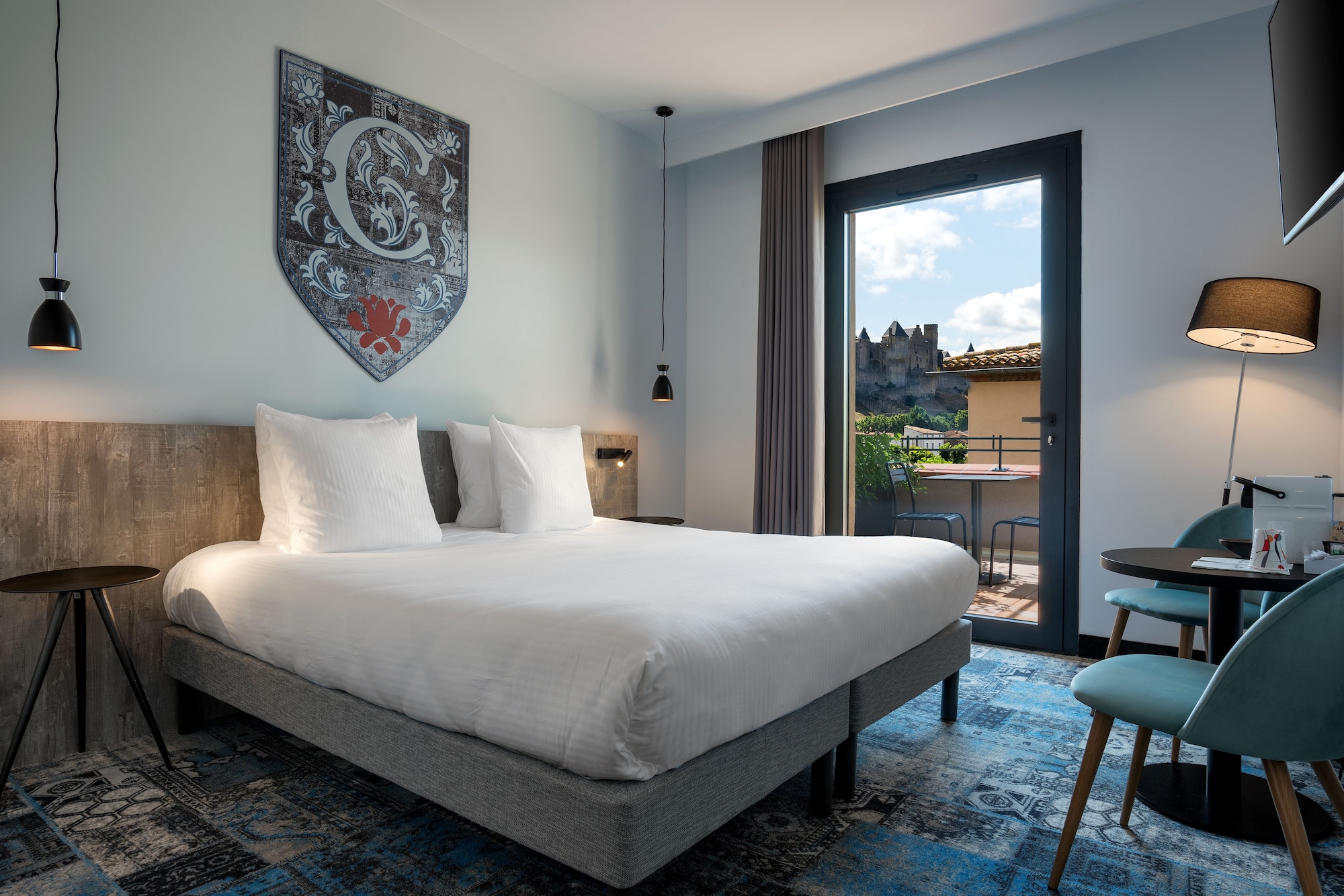 DELUXE, TWIN BEDS, CITY VIEW, TERRACE