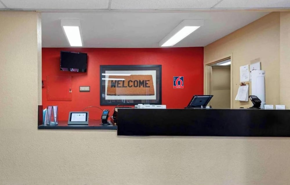 Lobby at Studio 6 Extended Stay Rochester Greece NY, ROCHESTER - NY