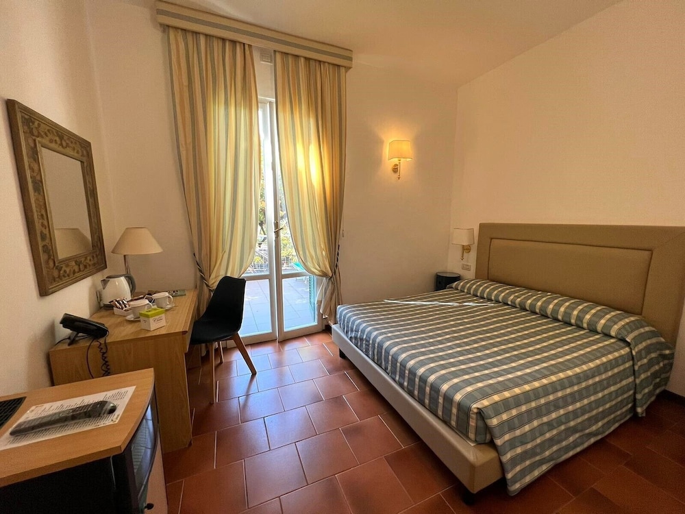 STANDARD, DOUBLE BED, BALCONY