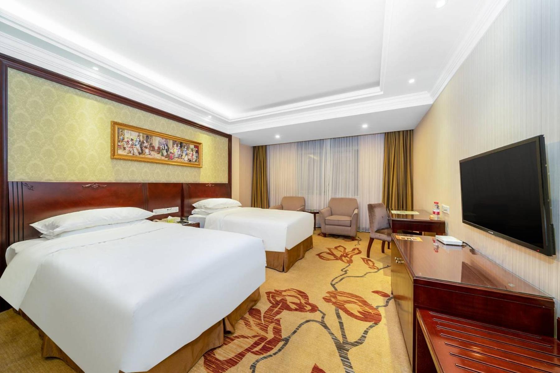Vienna Hotel (Dongguan Houjie Convention and Exhibition Center) 48/75