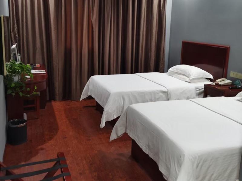 GreenTree Inn HeBi HengShan Road Business Hotel 8/18