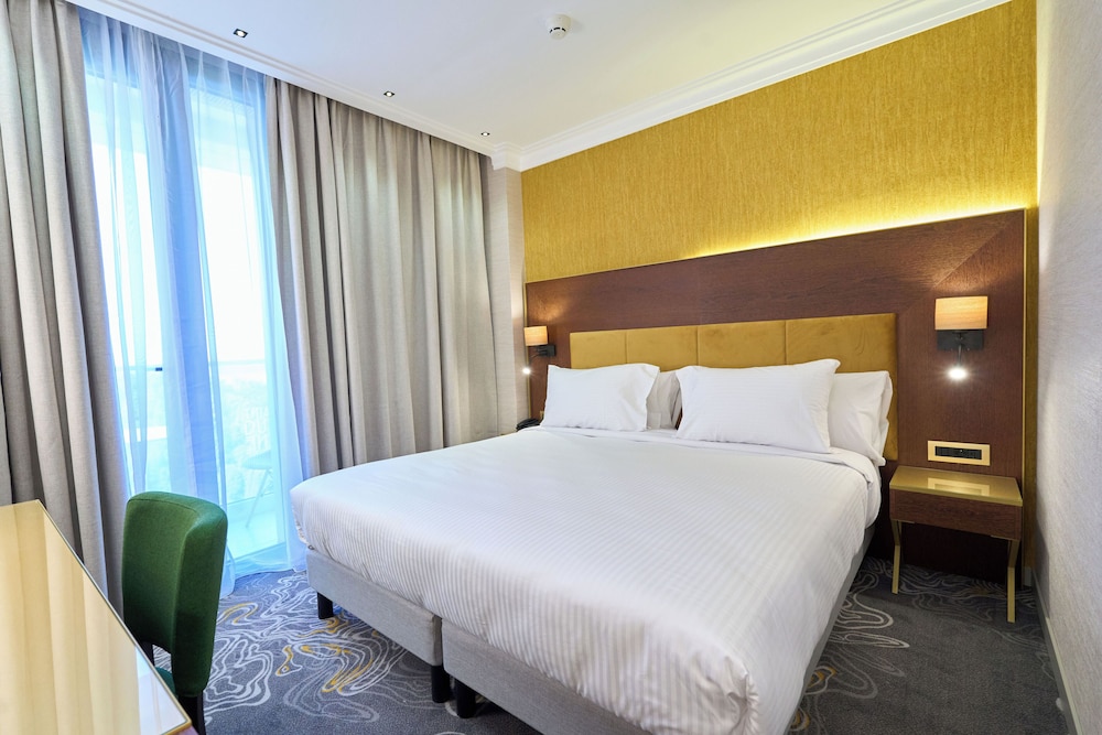 Hotel Saint Eugene 18/57
