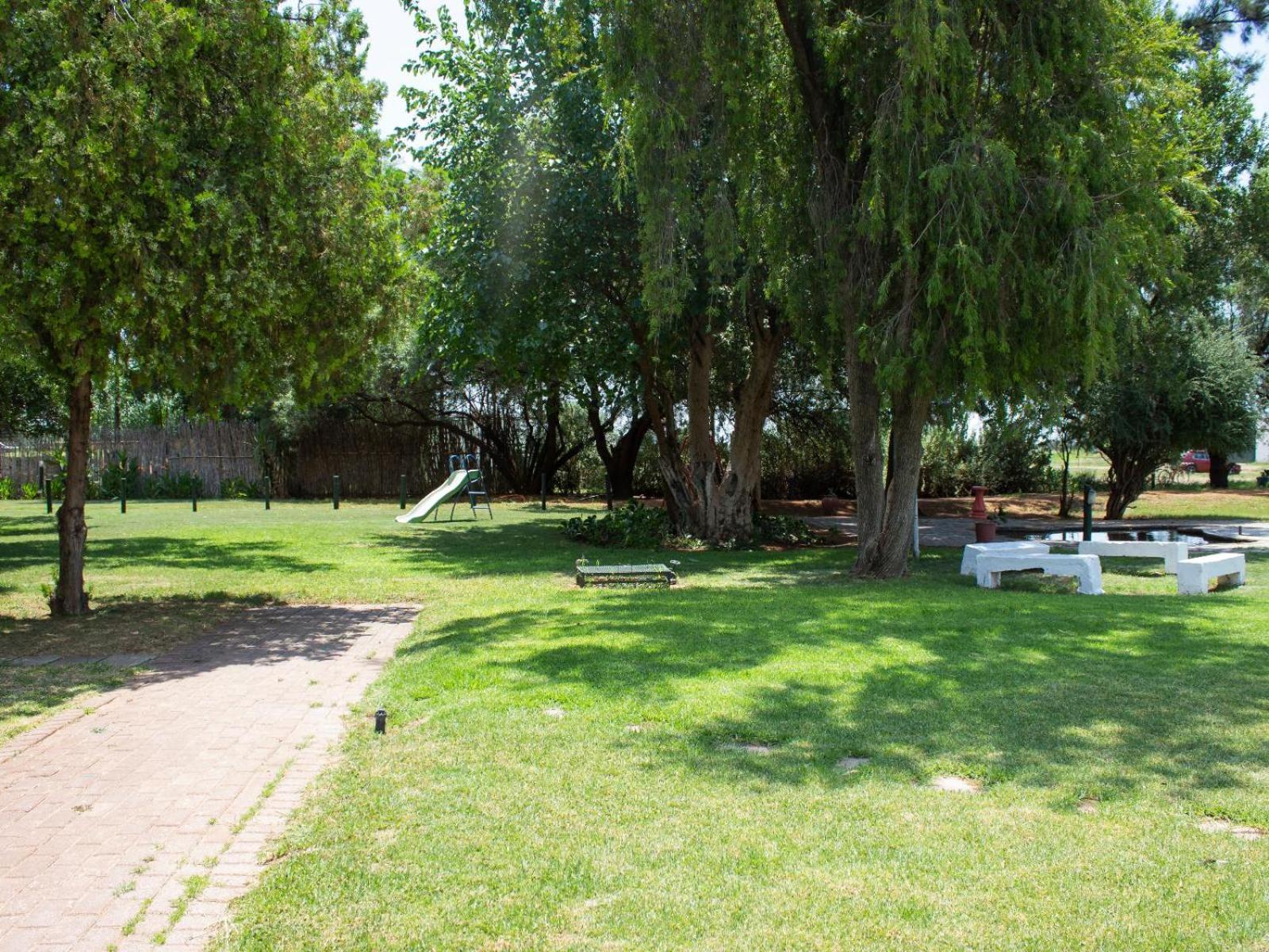 Newlands Country Lodge 9/16
